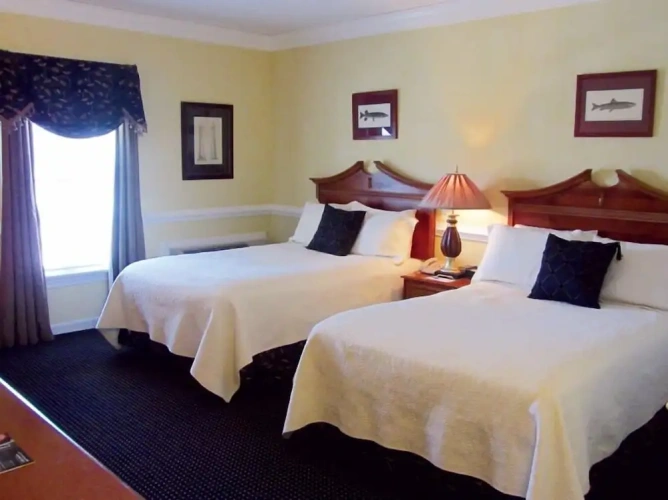 Standard Quadruple room with park view