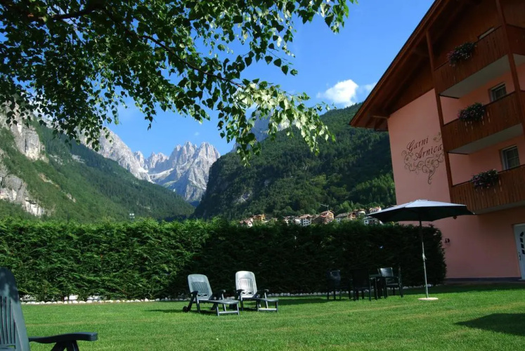 Arnica Hotel Garni a Molveno