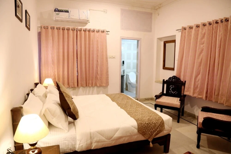 Superior room