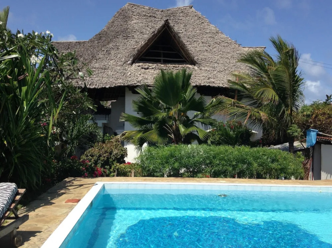 Salama Paradise Beautiful Bungalow 1