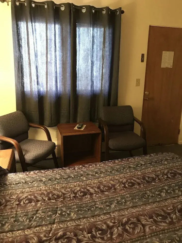 Voyageur Motel