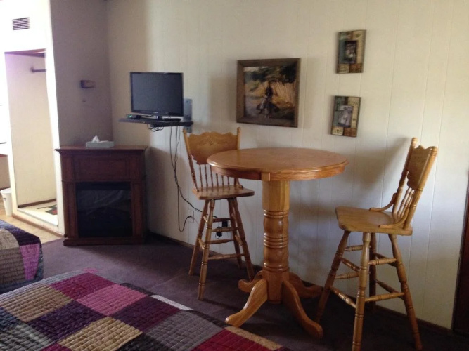 Holiday Motel