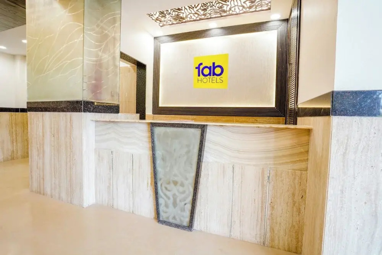 Fabhotel Kamran Residency