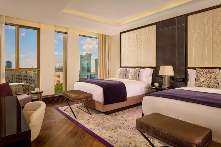 Club Twin room City View