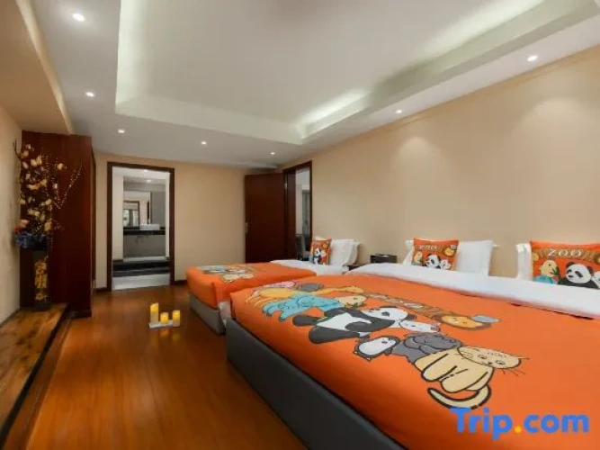 2 Bedrooms Family Suite with view
