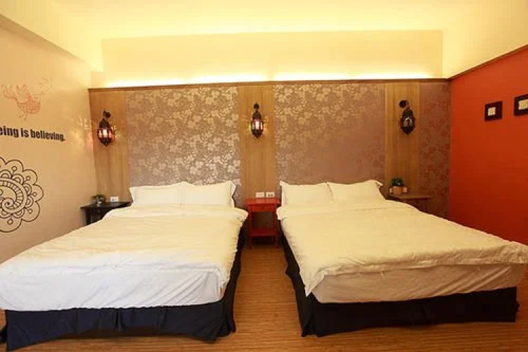 I See U 298 Hostel