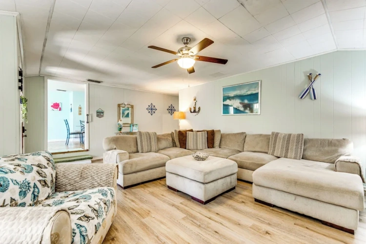 3 Bedrooms Cottage
