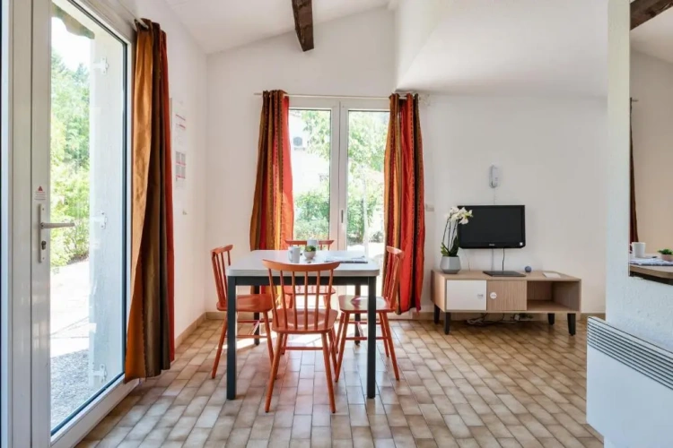 1 Bedroom Economy Quadruple Apartment