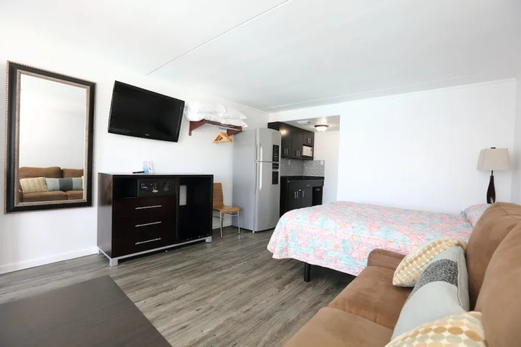 Olympic Island Beach Resort