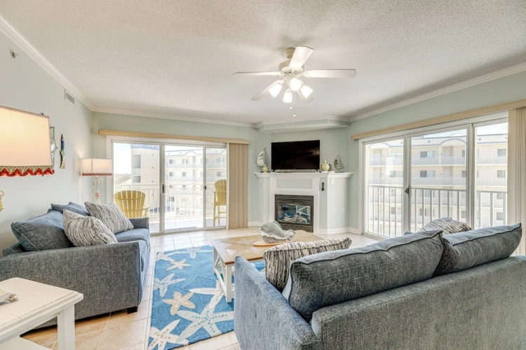 3 Bedrooms Apartment with balcony