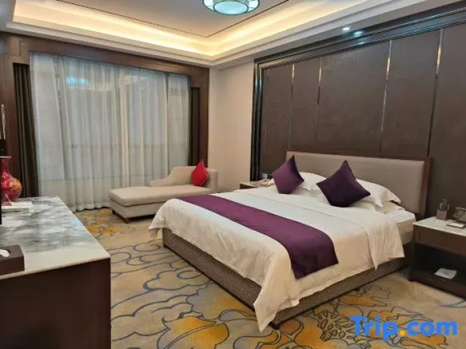 Deluxe Family Suite