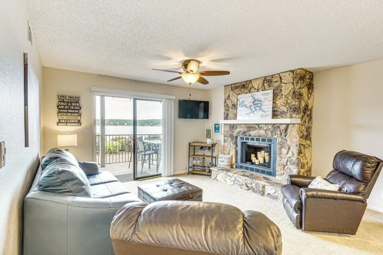 Lakefront Osage Beach Condo: Main Channel View!