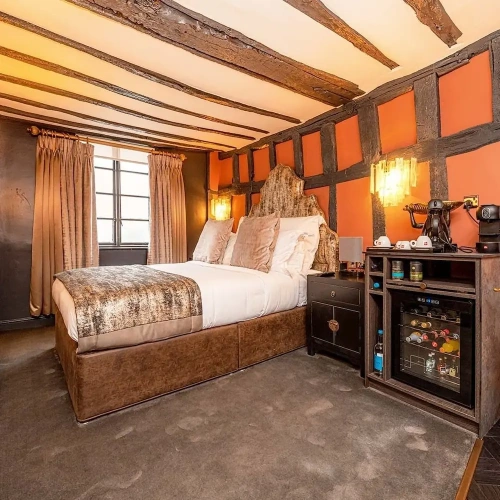 Deluxe Suite
