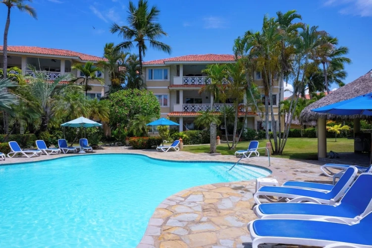2 Bedrooms Premium Apartment with pool view
