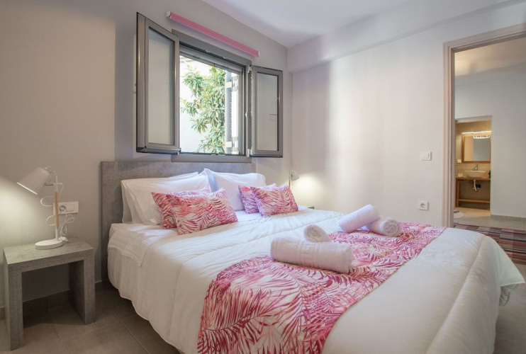 Ithaka Deluxe Home