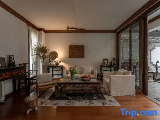 The Exquisite Antique Homestay