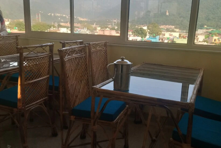 Hotel Narayan inn (Unit of Butola Hotels)