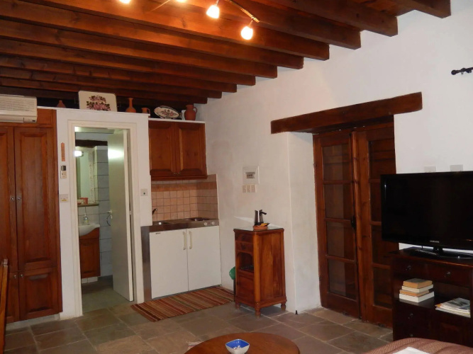 Nikis House
