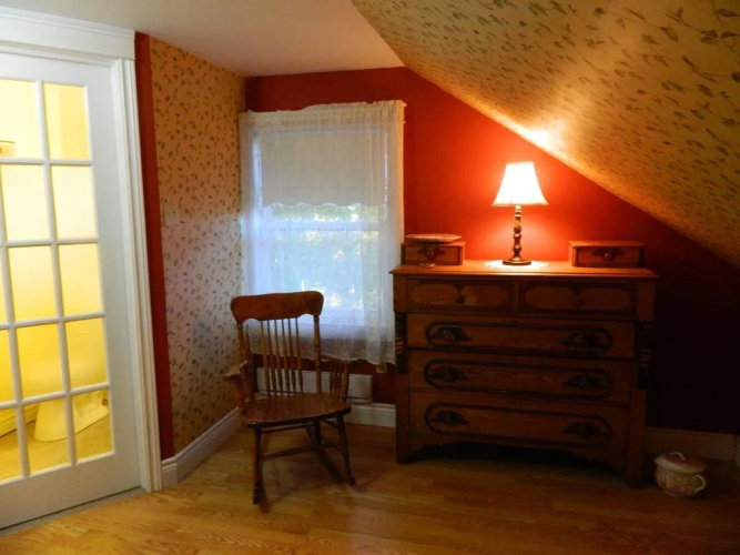Broken Wheel B&B