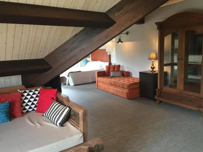 Deluxe Suite