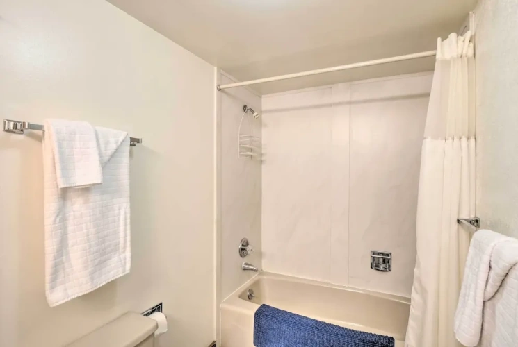 2 Bedrooms Apartment with balcony