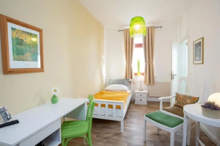 Standard Single room