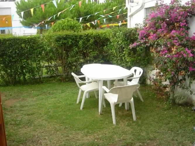 2 Bedrooms Basement Apartment