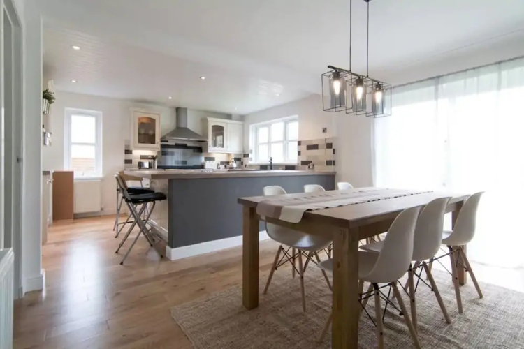 Kilburn Cottage