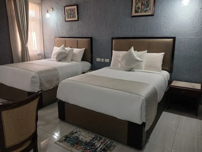 Relax Court Hotel