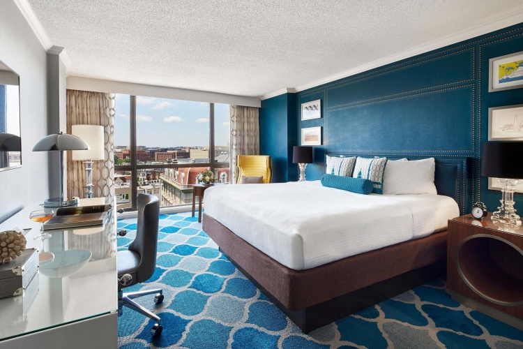 Standard Double room with city view