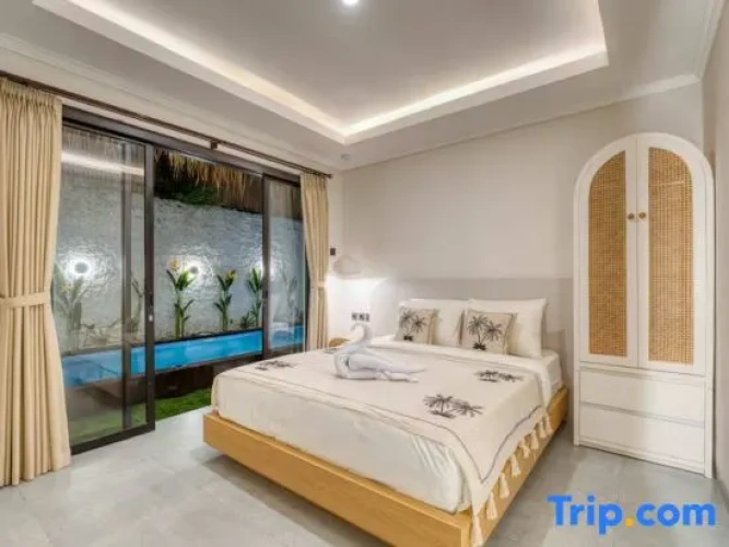 2 Bedrooms Villa
