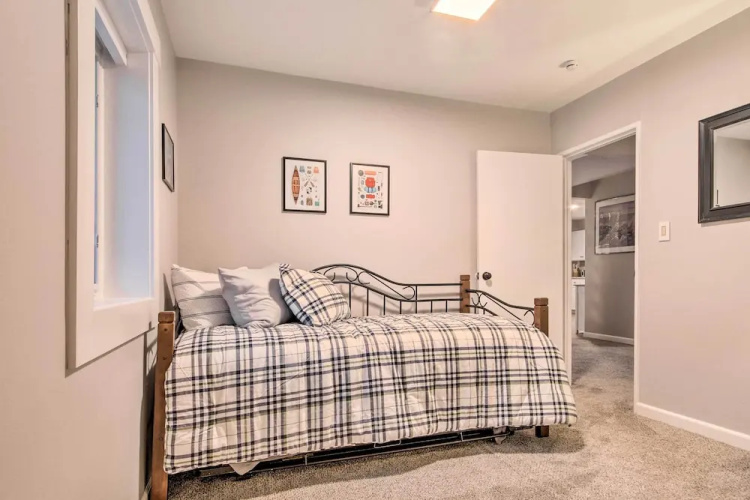 Updated Helena Condo - Walk to Downtown Spots