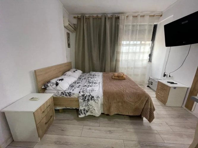 Downtown Modern Studio Apartment