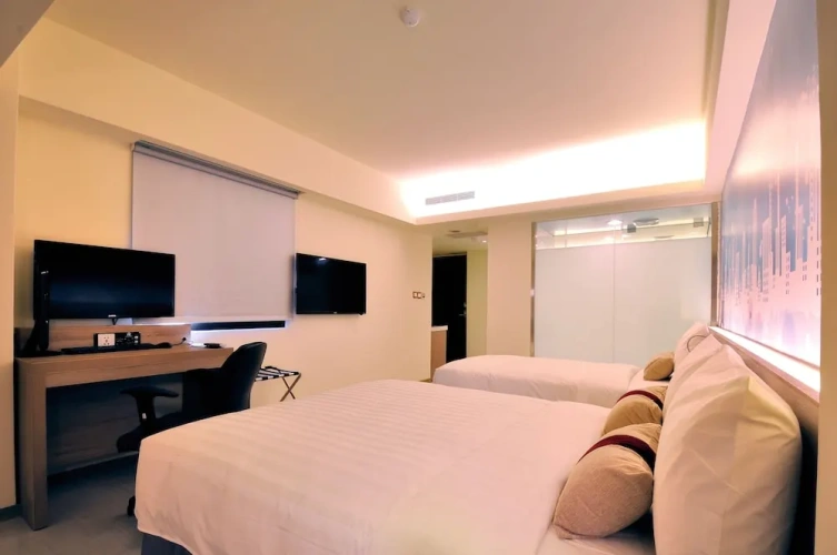 Superior Quadruple room
