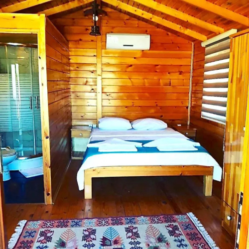 Zoe Glamping
