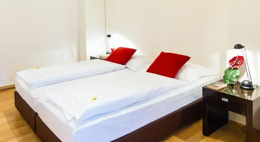 The Levante Rathaus Apartments