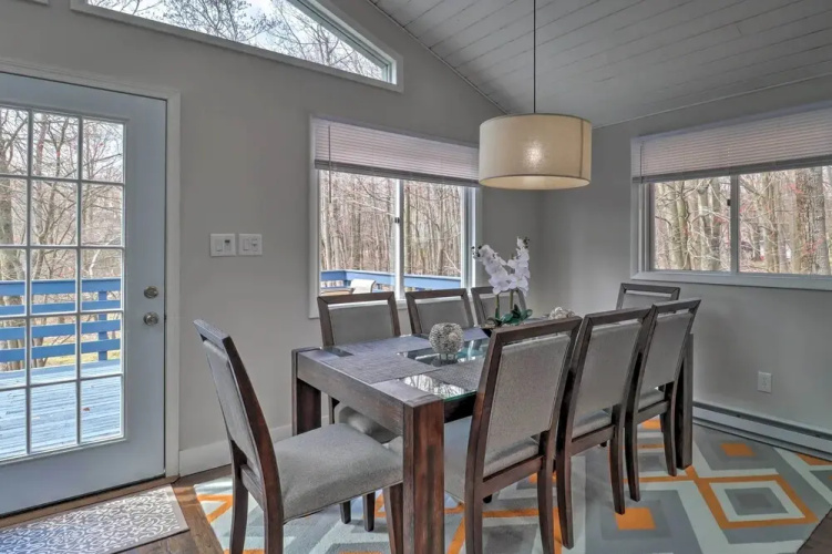 6 Mi to Camelback Slopes! Home w/ Game Room