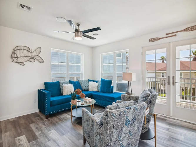 Beach Rays by Ryson Vacation Rentals