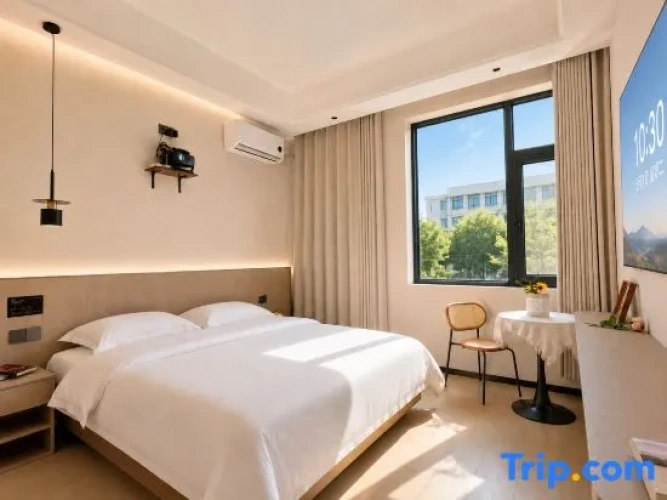 Standard Double room with sunrise view