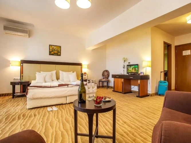 Deluxe Double room with view