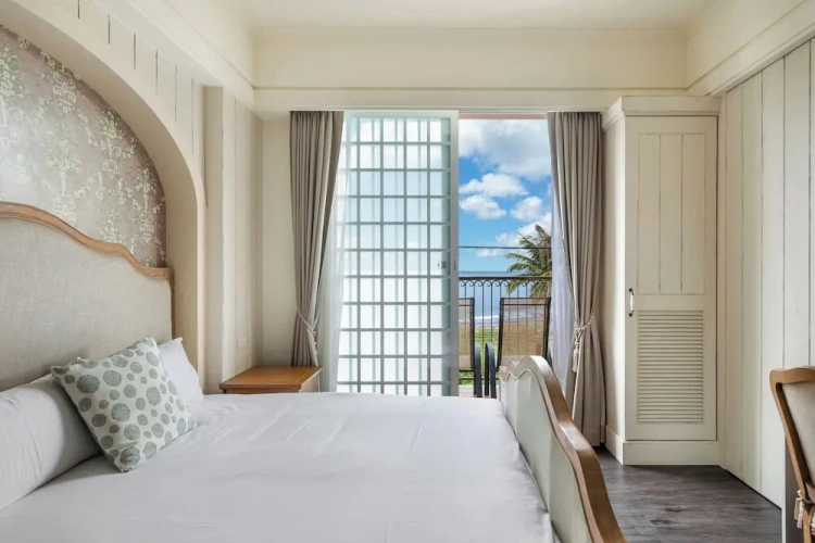 Standard Quadruple room with balcony and with sea view