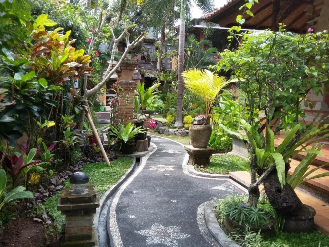 Economy Triple room with balcony and with view