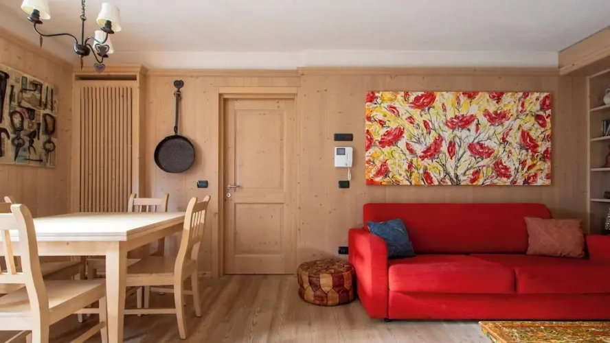 2 Bedrooms Apartment