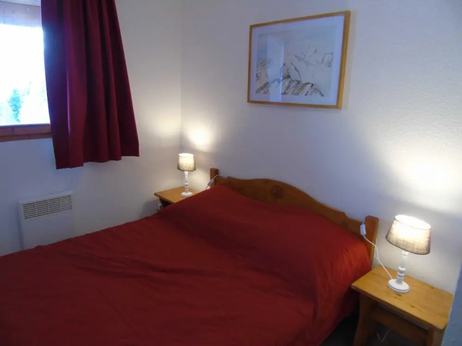 Lou Services Apartment CB25 LSI 001