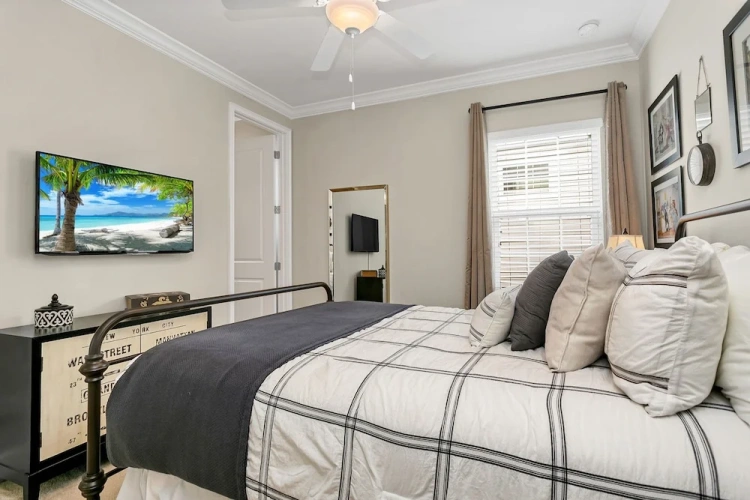 6 Bedrooms Cottage