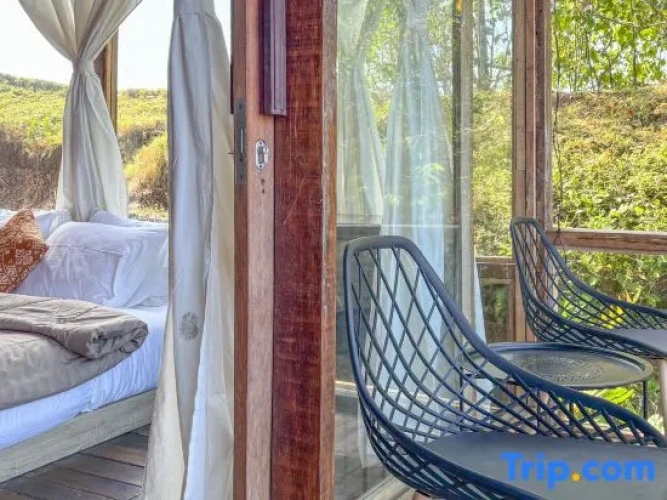2 Bedrooms Villa