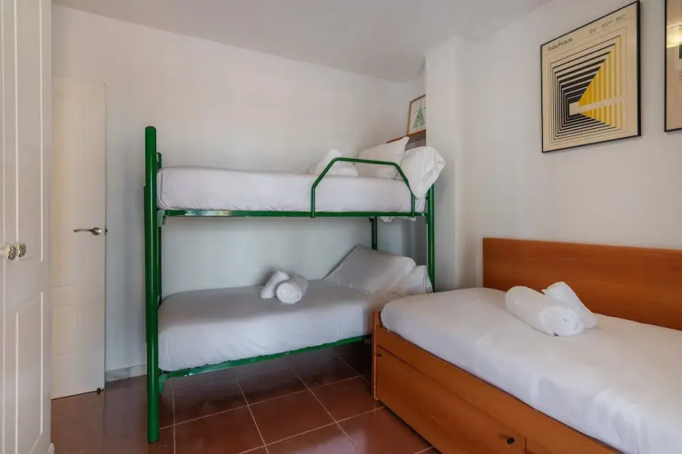 Sea-view Apartment for 7