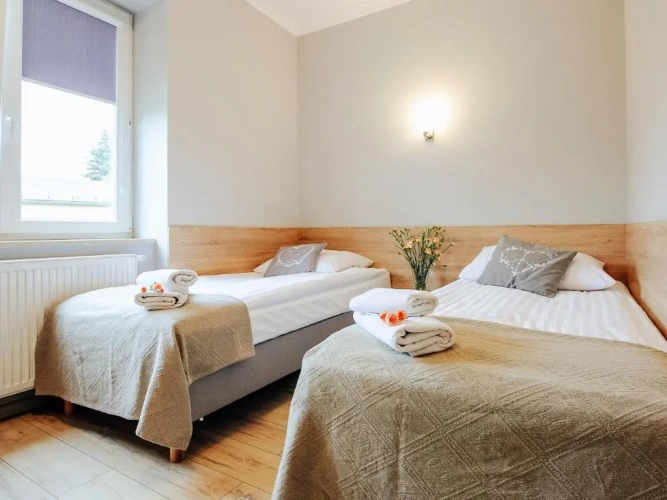 Standard Triple room
