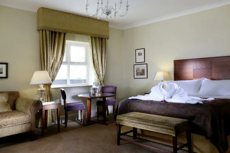 Deluxe Double Suite