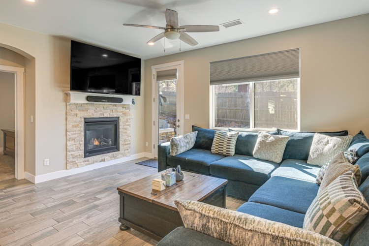 4 Bedrooms Cottage